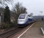Ein TGV Duplex fhrt ber die Drfer....Weit entfernt von irgendwelchen Schnellfahrtrassen schlngelt sich TGV Duplex (4710) durch das Tal des Scheidter Baches zwischen Saarbrcken und St.