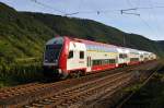 Mit CFL Steuerwagen 012 voraus befindet sich RE 11 (5251) am Abend des 17.08.12 in Winningen/Mosel auf dem Weg von Luxemburg nach Koblenz Hbf, es schiebt CFL 4014.