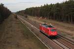 Am 06.03.2019 ist 185 603 von RheinCargo bei Graben-Neudorf nach Karlsruhe unterwegs, wo sie einen Kesselwagenzug übernimmt und wieder in Richtung Norden führt.