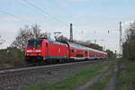 Einfahrt von 146 216-7 am 13.04.2017 mit ihrem RE (Offenburg - Basel Bad Bf) in den Bahnhof von Heitersheim, wo sie nach einem kurzem Zwischenhalt weiter gen Schweiz fahren wird.