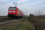 146 114-4 mit einem RE nach Offenburg am 27.03.13 bei Hgelheim.