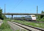 401 081-5 als ICE 276 von Interlaken Ost nach Berlin Ostbahnhof am Nachmittag des 04.08.13 in Mllheim (Baden).