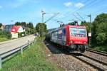 482 026-2 mit einem Kesselzug gen Schweiz am 15.08.13 in der Sdkurve des im Hintergrund zu sehenden Ortes Schallstadt.