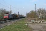 482 009-8 mit dem 49069 alias  BASF-Zug  von Karlsruhe nach Basel SBB Rbf am Nachmittag des 27.03.14 im Bahnhof Heitersheim.