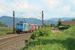 185 515-4 mit dem 40140 auf dem Weg in Richtung Norden am Nachmittag des 01.08.14 nrdlich von Kollmarsreute.