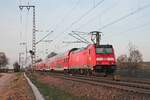 Nachschuss auf 146 216-7, welche am 29.03.2017 nördlich von Müllheim (Baden) ihren RE (Basel SBB - Freiburg (brsg) Hbf) in Richtung Buggingen schob.