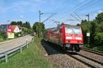 146 229-0 mit einer RB nach Neuenburg (Baden) am Nachmittag des 15.08.13 kurz nach dem Verlassen des Bahnhofs bzw. Haltepunktes Schallstadt.