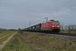 185 082-5 mit einem KLV-Zug gen Norden am Nachmittag des 03.01.14 bei Hgelheim.