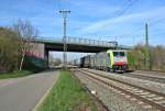 186 508 mit einem KLV-Zug in Richtung Melzo am Nachmittag des 29.03.14 im Bahnhof Mllheim (Baden).