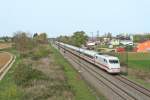 401 057-5 als ICE 274 von Basel SBB nach Berlin Ostbahnhof am Nachmittag des 02.04.14 südlich des Haltepunktes Buggingen.