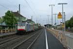 186 101 mit dem DGS 42014 von Melzo nach Wanne-Eickel am Vormittag des 18.04.14 im Bahnhof Mllheim (Baden).