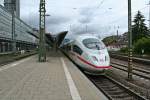 406 010-9 und 403 533-3 als ICE 505/105 von Kln Hbf/Amsterdam Centraal am frhen Nachmittag des 03.05.14 bei der Einfahrt in Freiburg (Breisgau) Hbf.