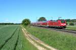 146 230-8 mit einem RE von Schliengen nach Offenburg am Nachmittag des 23.05.14 bei Hgelheim.