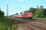 111 061 mit einer RB von Freiburg (Breisgau) Hbf nach Offenburg am Nachmittag des 06.06.14 in Orschweier.