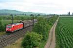 185 155-9 mit einem gemischten Gterzug von Basel SBB Rbf nach Mannheim Rbf am Nachmittag des 11.07.14 bei Hgelheim.