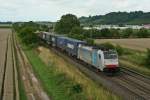 186 103 mit dem 41083 aus Venlo in Richtung Melzo am Nachmittag des 11.07.14 nrdlich von Hgelheim.