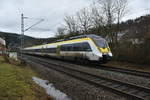 Abellio-Triebwagen 8442 302 durchfährt Neckargerach gen Mannheim am Montag den 3.2.2020 gegen 11:33 Uhr. 