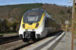 Nachschuß auf den 8442 606 der als RE10a nach Mannheim Hbf am  Mittag des 15.3.2020 in Neckargerach abgelichtet ist.
