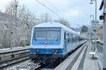 Nachschuß auf den Fußballsonderzug von Mainz nach Stuttgart der um 12:16 Uhr durch Neckargerach fuhr, gezogen von der 143 173-3 und mit N-Wagen der GfF gebildet war.21.1.2023