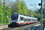 6442 420 als RE 10a nach Mannheim  
bei der Durchfahrt in Neckargerach. 3.5.2023