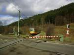 E 85192 (RMZN - TFS) konnte am 26.01.2014 in Höhe des Bahnüberganges mit der B 462 in Huzenbach angetroffen werden.