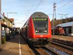 RE 4712 mit Schublok 146 232-4 im Bahnhof St.Georgen(Schwarzw).
Rechts steht V100 1041 28.12.07