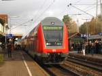 RE 4712 nach Karlsruhe mit Schublok 146 232-4 im Bahnhof St.Georgen 30.12.07