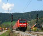 146 229-0 mit dem IRE5193 (Karlsruhe Hbf-Kreuzlingen) am Esig Hausach 10.4.09