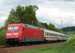 IC 2005  Bodensee  (Emden-Konstanz) mit Schublok 101 026-3 am km 70,0 16.5.09