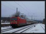 101 014 mit seinem IC 2370 in St.Georgen (Schwarzwald) am 1.1.2009