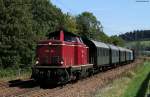 V100 1041 und 52 7596 (Schluss) mit dem DLr 93077 (Rottweil-Ettlingen West)  bei St.Georgen 16.9.11