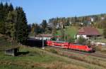 IRE 5316 (Kreuzlingen-Karlsruhe Hbf) mit Schublok 146 236-5  Triberg  bei St.Georgen 22.10.11