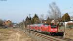 RE 4722 (Konstanz-Karlsruhe Hbf) mit Schublok 146 232-4 bei Klengen 10.3.12