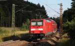 RE 19045 (Stuttgart Hbf-Singen(Htw) mit Schublok 146 217-5 bei Hattingen 22.7.12