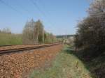 Strecke bei km 70,0 der Schwarzwaldbahn am 20.4.07. Ein paar hundert Meter weiter stehen die Einfahrsignale.