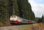 218 105-5 mit dem DPE 24054 (Rottweil-Freiburg(Brsg)Hbf) bei Rötenbach 22.10.16