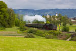 01 519 Tender voraus mit dem Dampfsonderzug auf dem Weg nach Friedrichshafen kurz hinter Lindau Aeschach. 1.5.18