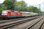 10.09.2017 Göppingen 120 153-2, in diesem abgestellten Zug war die Class 385 von Hitachi Rail eingebunden.
http://www.bahnbilder.de/bild/deutschland~strecken~kbs-750-filsbahn/1043157/10092017-goeppingen-385002-ein-seltsamer-gast.html