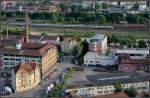 Stadtlandschaft mit Bahn -     Mischgebiet im Esslinger Neckartal der Bahnlinie.