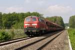 225 802-8 mit dem Roberger Kiezug bei Brugg, 26.04.11