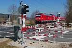 245 007 mit den Wagen des IRE 22529, Ulm - Aulendorf, am 19.03.2020 in Hochdorf.