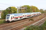 IC2 4894 mit Lok 147 569-8 zwischen Ludwigsburg und Asperg am 19. Oktober 2020 um 16:37 Uhr mit einem Leerzug(?)  