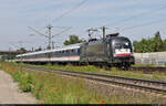 Der  BosporusSprinter  182 572-8 (Siemens ES64U2-072) fährt in Tamm überraschend auf dem S-Bahn-Gleis seinem nächsten Halt Ludwigsburg entgegen.
An diesem Tag endeten die Einsätze der TRI-Ersatzzüge auf dem RE10 und der RB18. Danach übernahm die Wedler Franz Logistik GmbH & Co. KG (WFL) diese Umläufe.

🧰 Mitsui Rail Capital Europe GmbH (MRCE), im Dienste der Abellio Rail Baden-Württemberg GmbH
🚝 RB 26889 (RB18) Osterburken–Tübingen Hbf
🚩 Bahnstrecke Stuttgart–Würzburg (Frankenbahn | KBS 780)
🕓 12.6.2021 | 12:00 Uhr