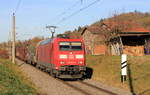 185 076 mit gemischtem Güterzug am 14.11.2020 bei Rauhenbretzingen in Richtung Kornwestheim fahrend. 