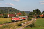 IRE19953 (Stuttgart Hbf-Nürnberg Hbf) mit Schublok 111 166-5 bei Schleißweiler 12.9.16