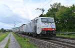 189 907 mit einem KLV durch Thüngersheim am 31.8.2021in richtung Würzburg fahrend.