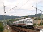 Ein Intercity durchfhrt am 24. August 2008 den Bahnhof Pressig-Rothenkirchen in Richtung Sden. Als Schublok kam 120 115-1 zum Einsatz.