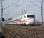 ICE 906 ist am 4. Mrz 2011 auf der Frankenwaldbahn bei Kronach unterwegs.