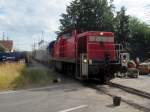 294 580-6 verlässt am 22. Juni 2014 mit einem leeren Trafotransport das Umspannwerk Redwitz (Rodach) in Richtung Kronach.