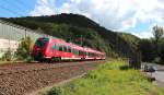 442 773 wird in wenigen Minuten als RE 4986 (Nürnberg Hbf - Jena Saalbf) Saalfeld (Saale) erreichen.